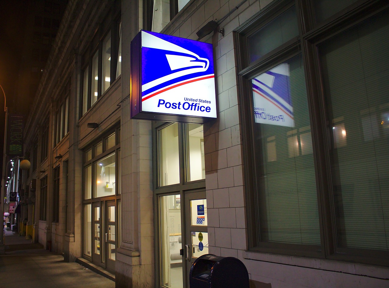 usps-796059_1280